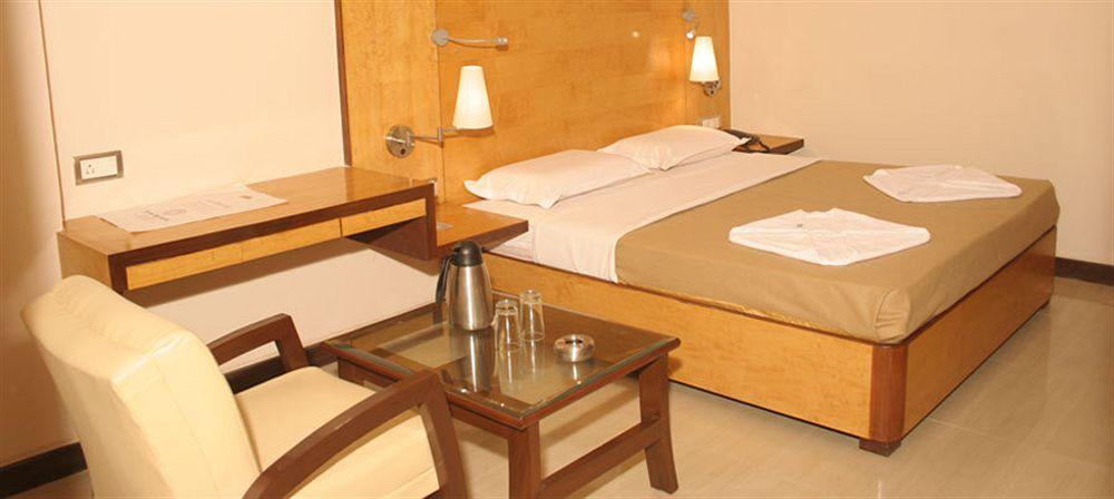 Hotel Kanishka Phg Bangalore Dış mekan fotoğraf