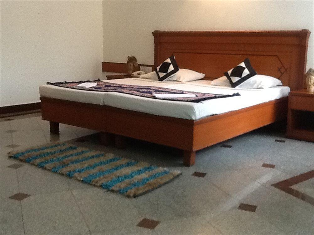 Hotel Kanishka Phg Bangalore Dış mekan fotoğraf
