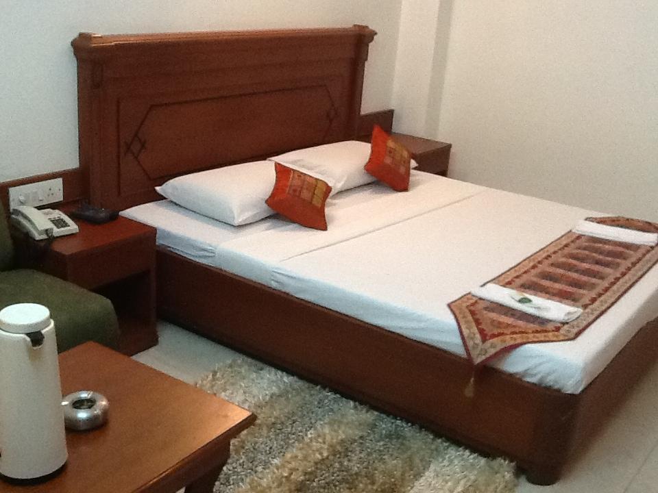Hotel Kanishka Phg Bangalore Oda fotoğraf