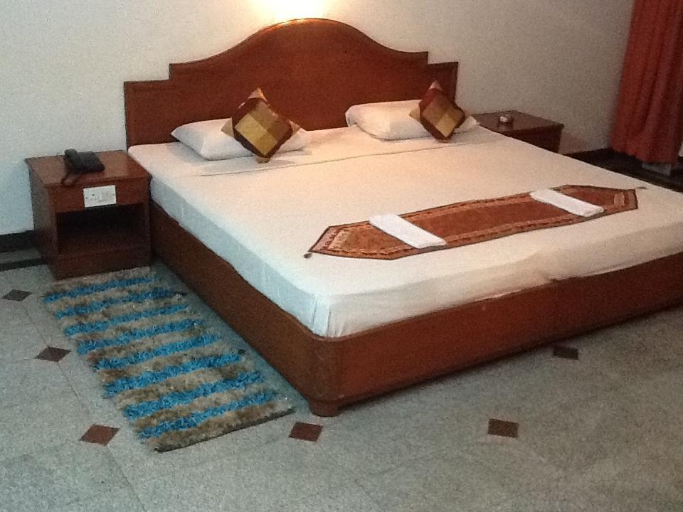 Hotel Kanishka Phg Bangalore Oda fotoğraf
