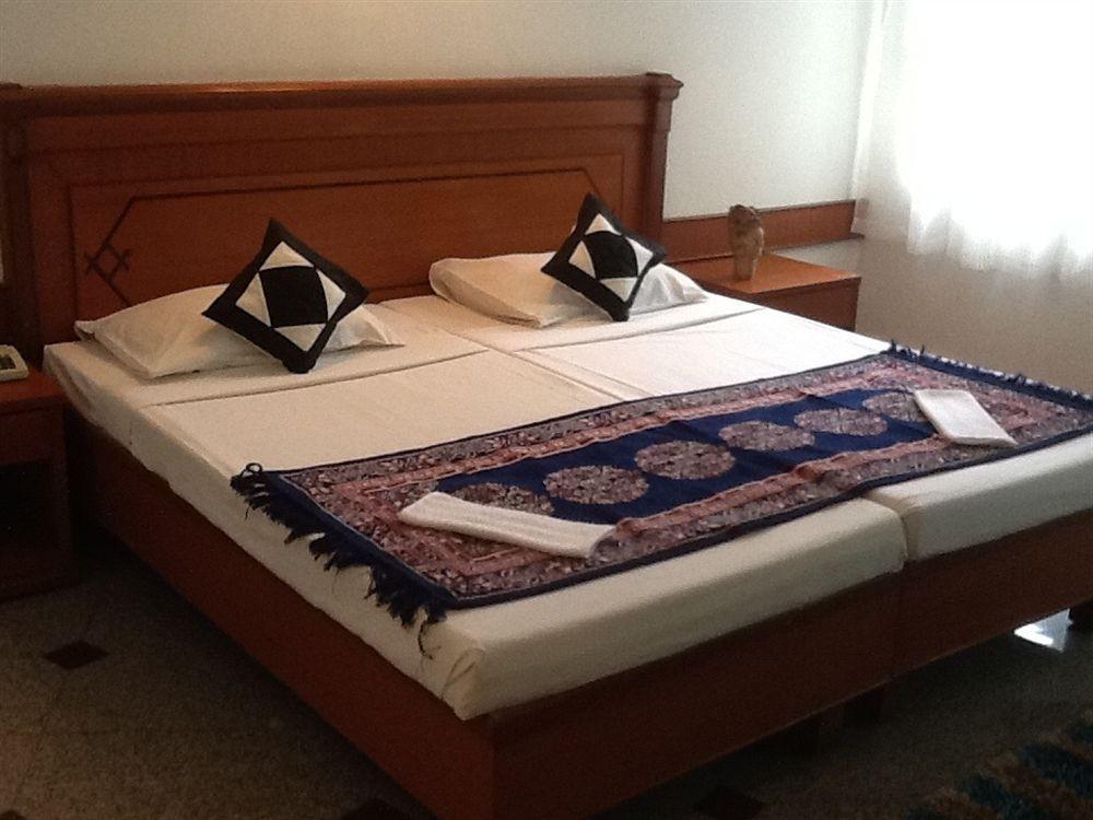Hotel Kanishka Phg Bangalore Dış mekan fotoğraf