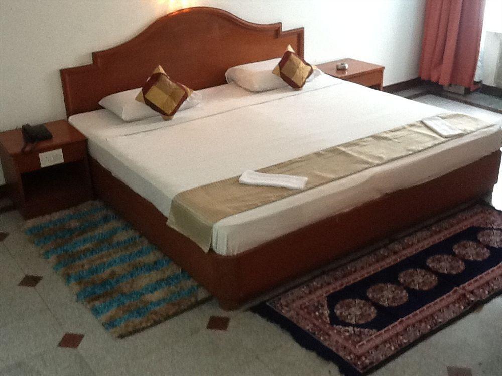 Hotel Kanishka Phg Bangalore Dış mekan fotoğraf